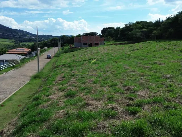 Terreno com 1000m², à venda, no bairro Loteamento Morada do Gigante II em Joanópolis