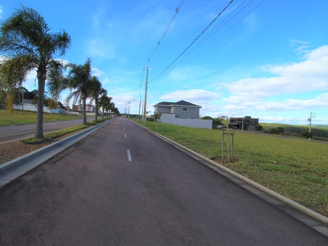 Terreno com 304m², à venda, no bairro Jardim Carvalho em Ponta Grossa