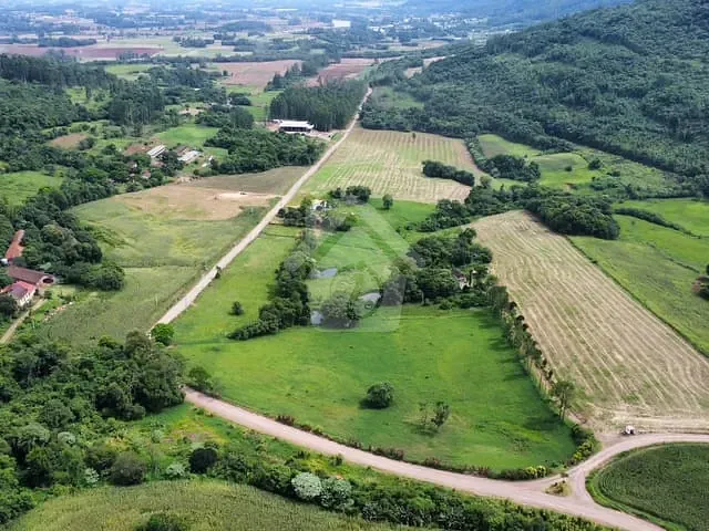 Terreno com 5200m², à venda, no bairro Zona Rural em Colinas