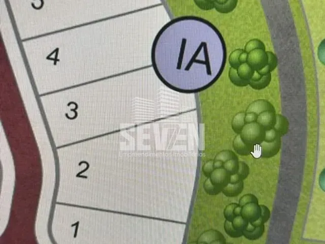 Terreno com 990m², à venda, no bairro Centro em Águas de Santa Bárbara