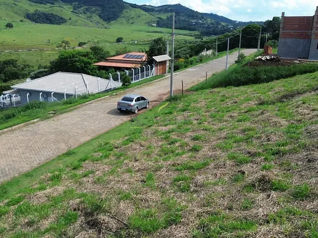 Terreno com 1000m², à venda, no bairro Vargem em Joanópolis