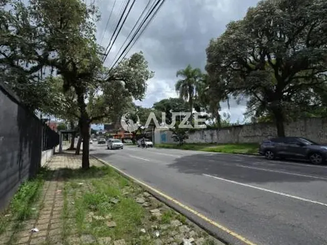 Terreno com 665m², à venda, no bairro Bacacheri em Curitiba