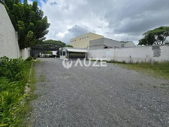 Terreno com 665m², à venda, no bairro Bacacheri em Curitiba