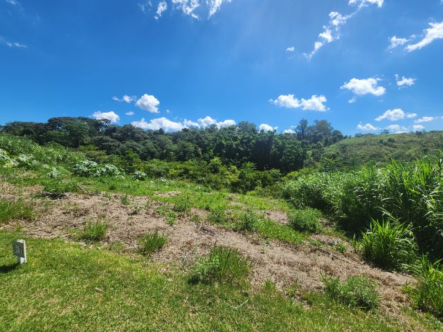Terreno com 250m², à venda, no bairro Jardim Steck em Louveira