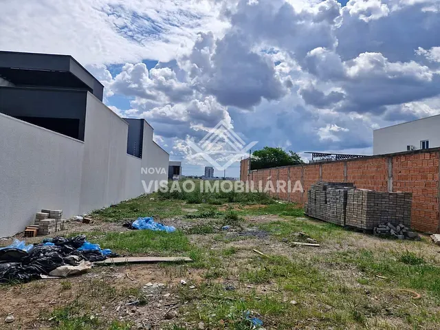 Terreno com 350m², à venda, no bairro Loteamento Jardim de Monet em Sinop