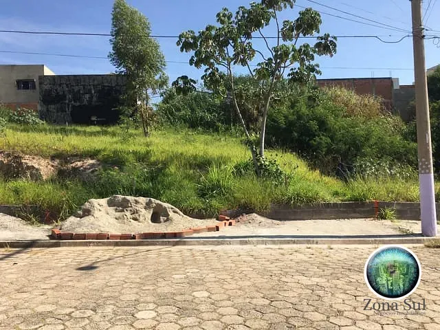 Terreno com 300m², à venda, no bairro Parque Santa Márcia em Votorantim