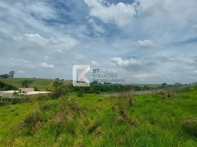 Terreno com 628m², à venda, no bairro Centro em Cardeal