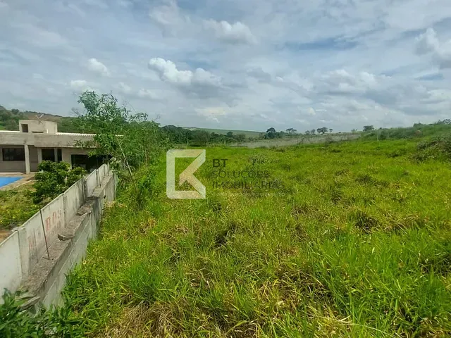 Terreno com 628m², à venda, no bairro Centro em Cardeal