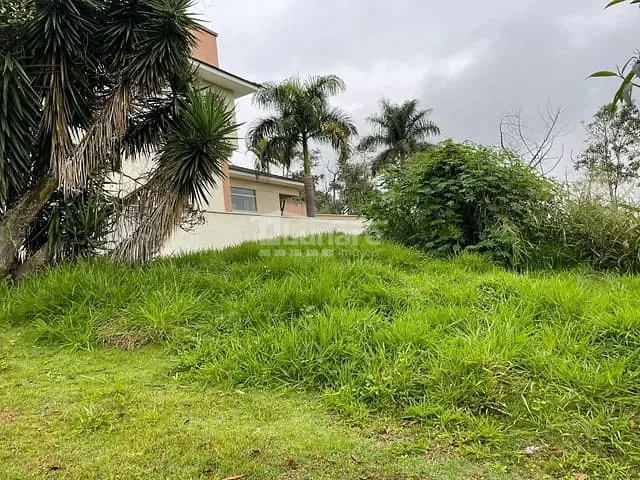 Terreno com 600m², à venda, no bairro Jardim Aracy em Mogi das Cruzes