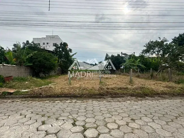 Terreno com 375m², à venda, no bairro Aririú em Palhoça