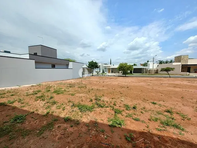 Terreno com 300m², à venda, no bairro Residencial São Luiz em Artur Nogueira