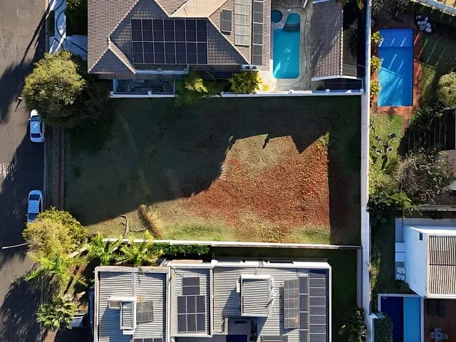 Terreno com 637m², à venda, no bairro Vivendas do Arvoredo em Londrina