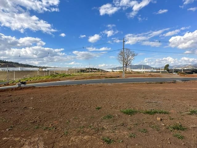 Terreno com 215m², à venda, no bairro Mirante Do Matão em Extrema