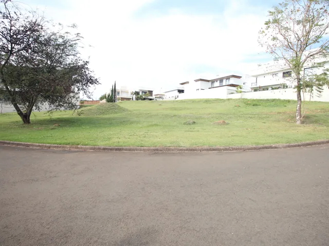 Terreno com 435m², à venda, no bairro Terras de São José em São João da Boa Vista