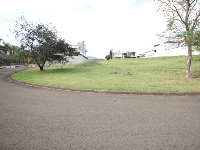 Terreno com 435m², à venda, no bairro Terras de São José em São João da Boa Vista