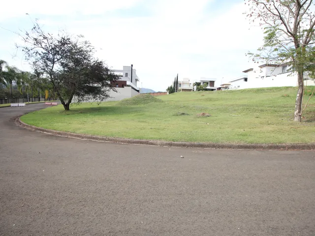 Terreno com 435m², à venda, no bairro Terras de São José em São João da Boa Vista