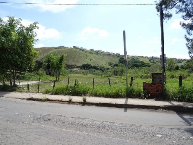 Terreno com 4378m², à venda, no bairro Santos Dumont em Juiz de Fora