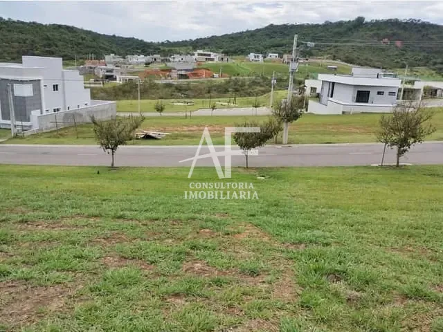 Terreno com 292m², à venda, no bairro Itapecerica em Taubaté