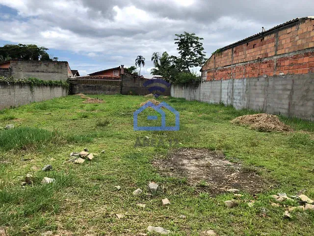 Terreno com 490m², à venda, no bairro Jardim das Gaivotas em Caraguatatuba