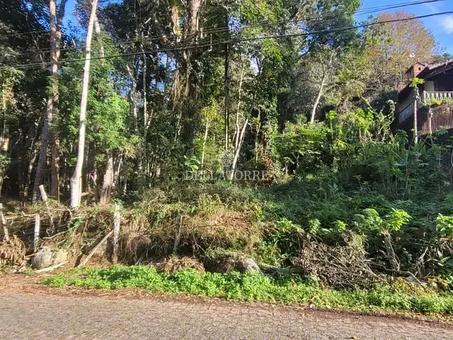 Terreno com 802m², à venda, no bairro Parque do Ingá em Teresópolis