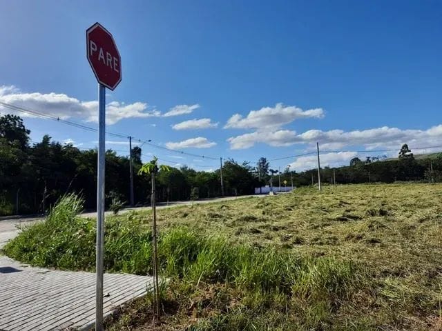 Terreno com 305m², à venda, no bairro Chácaras Cataguá em Taubaté
