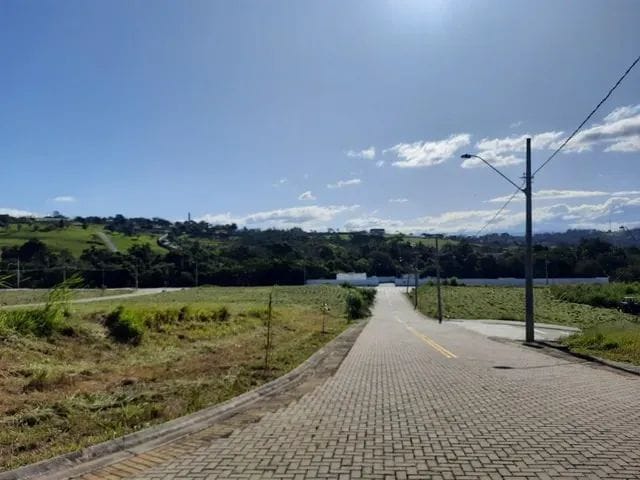 Terreno com 305m², à venda, no bairro Chácaras Cataguá em Taubaté