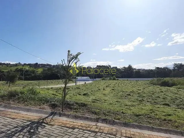 Terreno com 305m², à venda, no bairro Chácaras Cataguá em Taubaté
