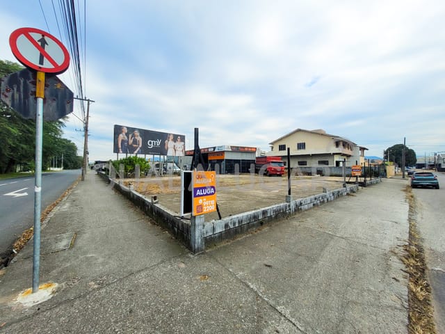 Terreno com 530m², para alugar, no bairro Revoredo em Tubarão