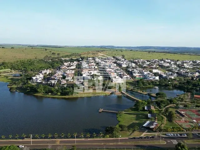Terreno com 716m², à venda, no bairro Residencial Lago Sul em Bauru