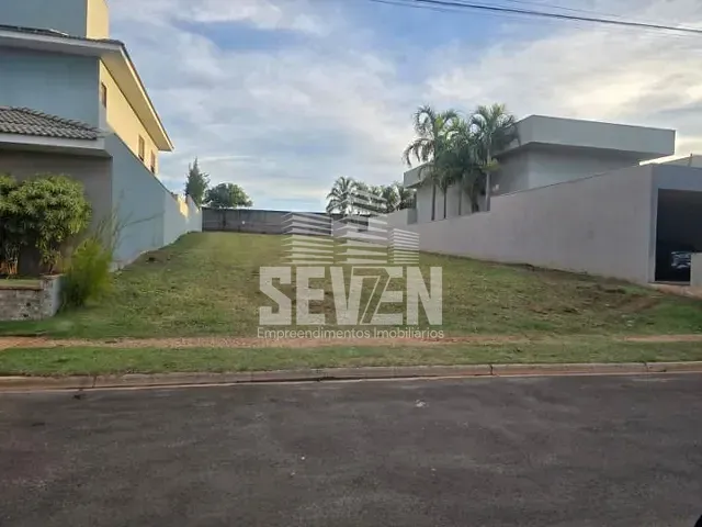Terreno com 716m², à venda, no bairro Residencial Lago Sul em Bauru