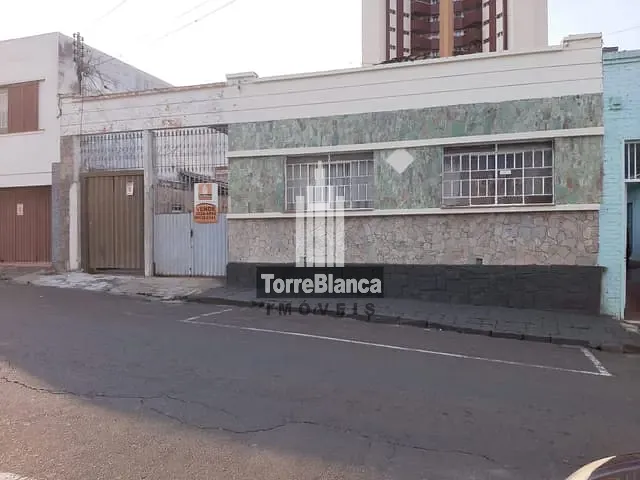 Terreno com 300m², à venda, no bairro Centro em Ponta Grossa