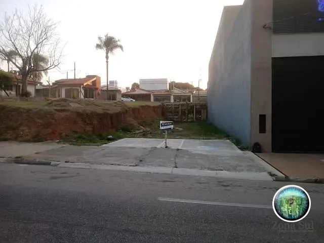 Terreno com 366m², à venda, no bairro Jardim Archila em Votorantim