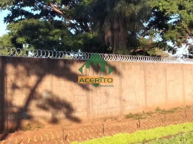 Terreno com 600m², à venda, no bairro Petit-Trianon em Araçatuba