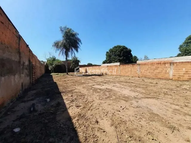 Terreno com 396m², à venda, no bairro Jardim Colúmbia em Campo Grande