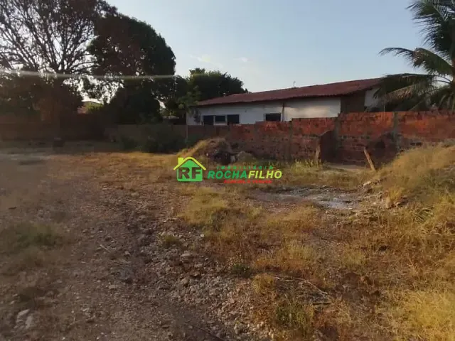 Terreno com 130m², para alugar, no bairro Cristo Rei em Teresina
