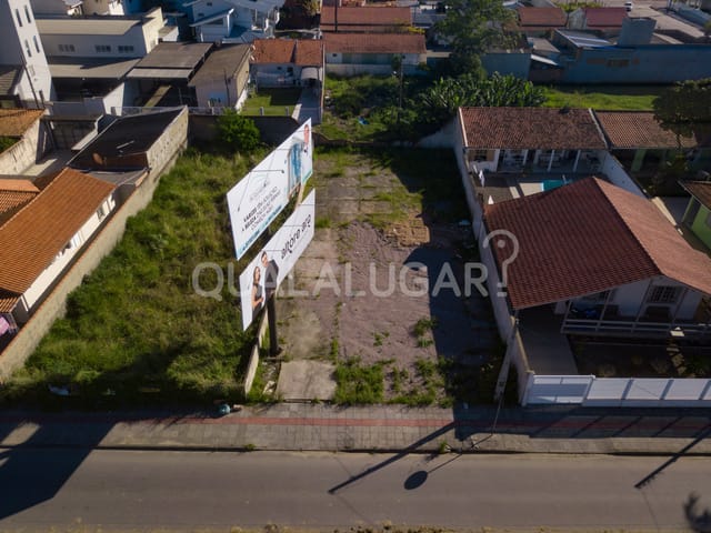 Terreno com 462m², à venda ou para alugar, no bairro Revoredo em Tubarão