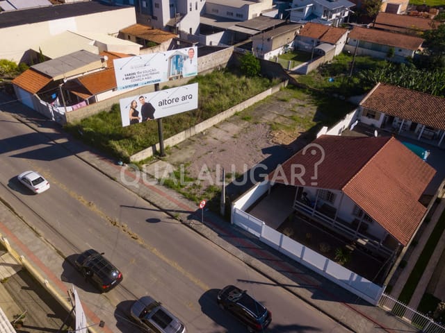Terreno com 462m², à venda ou para alugar, no bairro Revoredo em Tubarão