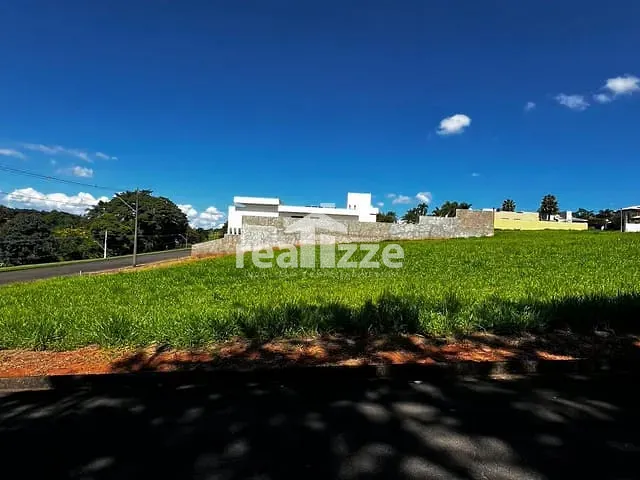 Terreno com 1000m², à venda, no bairro São Jorge I em Itapira