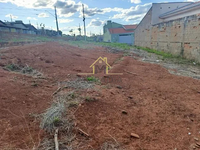 Terreno com 250m², à venda, no bairro Jardim Ouro Verde em Guaxupé