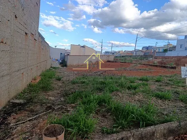 Terreno com 250m², à venda, no bairro Jardim Ouro Verde em Guaxupé