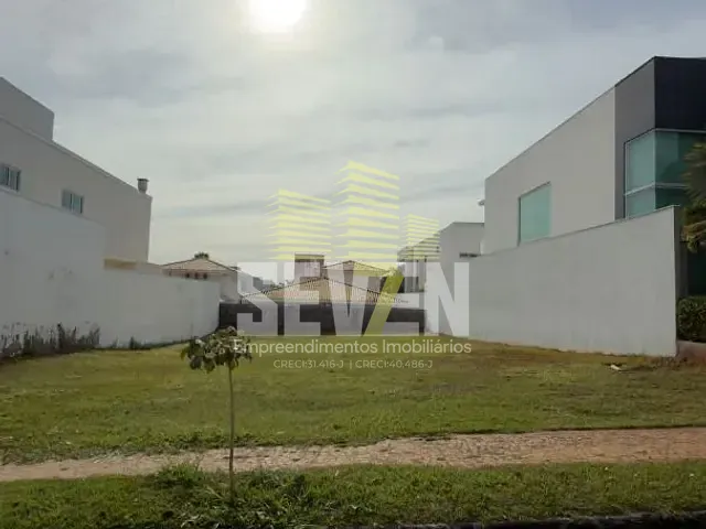 Terreno com 450m², à venda, no bairro Residencial Lago Sul em Bauru