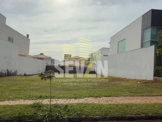 Terreno com 450m², à venda, no bairro Residencial Lago Sul em Bauru