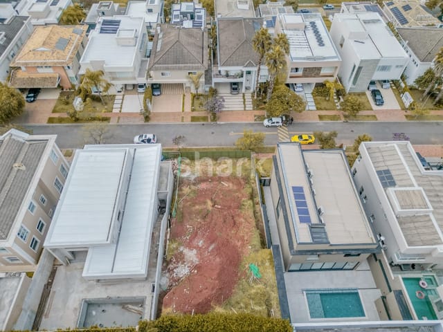 Terreno com 420m², à venda, no bairro Alphaville em Santana de Parnaíba