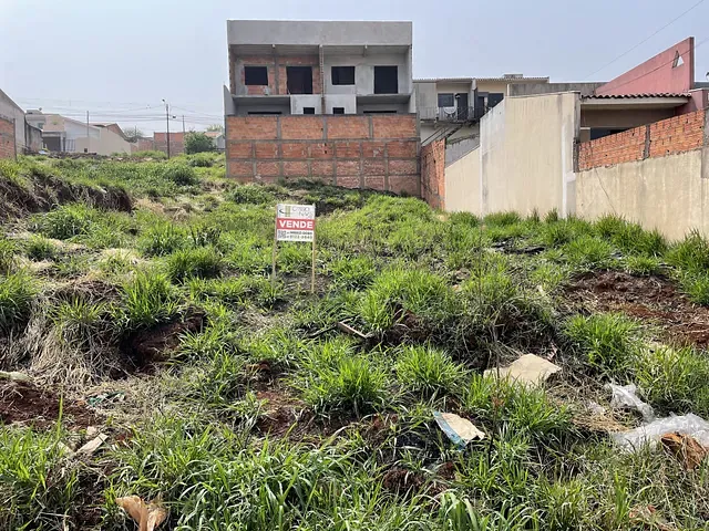 Terreno com 275m², à venda, no bairro Residencial Interlagos em Apucarana