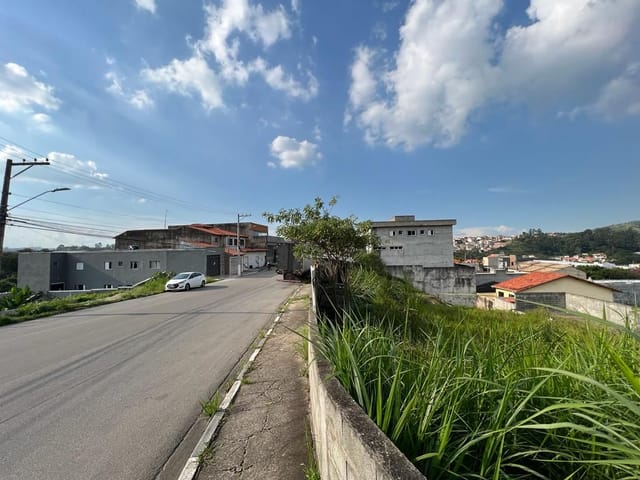 Terreno com 468m², à venda ou para alugar, no bairro Colina Maria Luíza (Jordanésia) em Cajamar