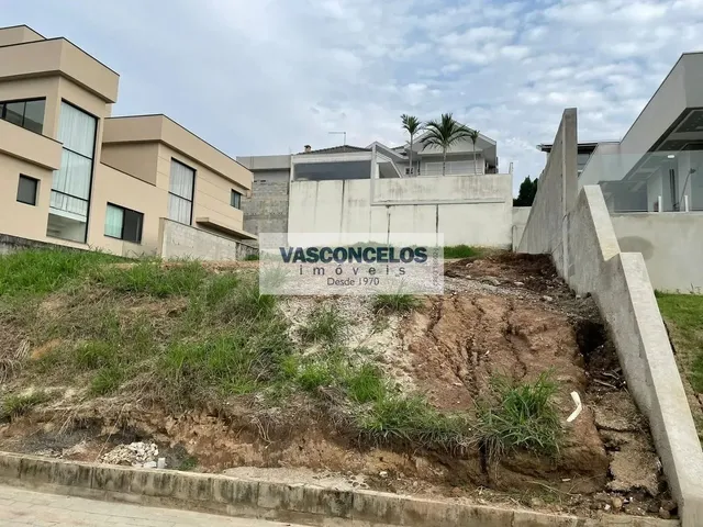 Terreno com 450m², à venda, no bairro Residencial Jaguary em São José Dos Campos