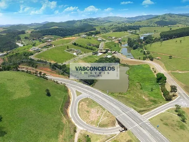 Terreno com 1100m², à venda, no bairro Zona Rural em Paraibuna