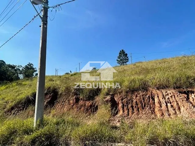 Terreno com 307m², à venda, no bairro Residencial Altos de Campo Lim em Campo Limpo Paulista