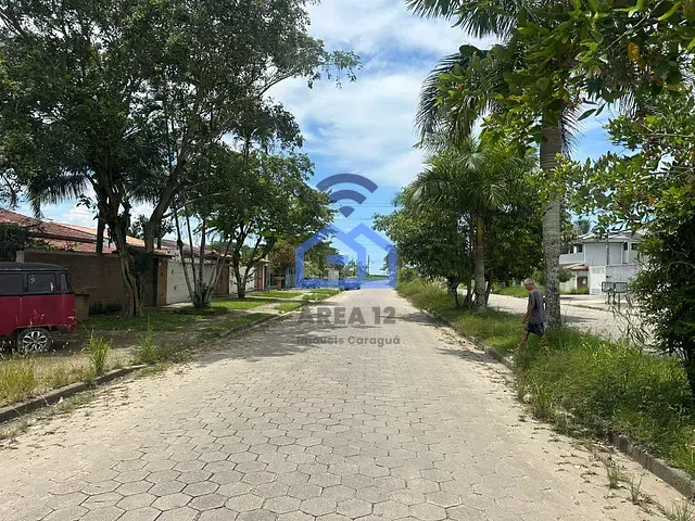 Terreno com 500m², à venda, no bairro Praia das Palmeiras em Caraguatatuba