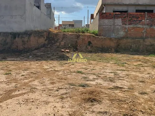 Terreno com 200m², à venda, no bairro Residencial Vila dos Eucaliptos em Salto
